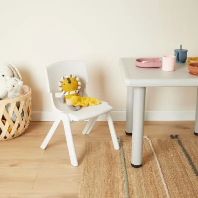 Bieco Kinderstuhl Bis 80kg Belastbar Stapelbar Kippsicher Für Innen & Außen Stuhl Kind Kinderstühle 4 Bieco Kinderstuhl Bis 80kg Belastbar Stapelbar Kippsicher Für Innen & Außen Stuhl Kind Kinderstühle – Bild 2