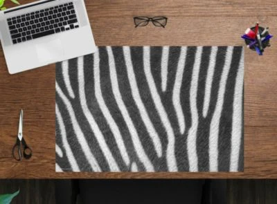 Coveryourdesk Schreibtischunterlage Schreibtischunterlage Schreibunterlage Aus Premium Vinyl - Zebra Muster - 60 X 40 Cm 4 Coveryourdesk Schreibtischunterlage Schreibtischunterlage Schreibunterlage Aus Premium Vinyl - Zebra Muster - 60 X 40 Cm – Bild 2