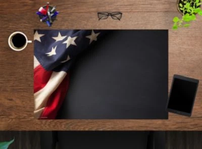 Coveryourdesk Schreibtischunterlage Schreibtischunterlage Schreibunterlage Aus Premium Vinyl - Amerika Flagge - 60 X 40 Cm 4 Coveryourdesk Schreibtischunterlage Schreibtischunterlage Schreibunterlage Aus Premium Vinyl - Amerika Flagge - 60 X 40 Cm – Bild 2