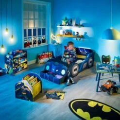 Worlds Apart Batman - Set Aus Tisch Und 2 Stühlen Für Kinder  -Mytoys Home Store 21706207 04