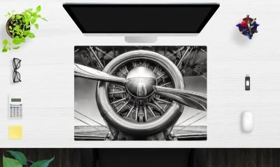 Coveryourdesk Schreibtischunterlage Schreibtischunterlage Für Kinder Und Erwachsene – “Flugzeug Propeller“ – Aus Erstklassigem, Strapazierfähigem Vinyl (Kunststoff -BPA Frei) – 70 X 50 Cm – Made In Ge 4 Coveryourdesk Schreibtischunterlage Schreibtischunterlage Für Kinder Und Erwachsene – “Flugzeug Propeller“ – Aus Erstklassigem, Strapazierfähigem Vinyl (Kunststoff -BPA Frei) – 70 X 50 Cm – Made In Ge – Bild 2