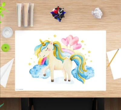 Coveryourdesk Schreibtischunterlage Schreibtischunterlage Schreibtischunterlage Für Kinder Und Erwachsene – “Einhorn In Den Wolken“ – Aus Erstklassigem, Strapazierfähigem Vinyl (Kunststoff) – 60 X 40 Cm 4 Coveryourdesk Schreibtischunterlage Schreibtischunterlage Schreibtischunterlage Für Kinder Und Erwachsene – “Einhorn In Den Wolken“ – Aus Erstklassigem, Strapazierfähigem Vinyl (Kunststoff) – 60 X 40 Cm – Bild 2