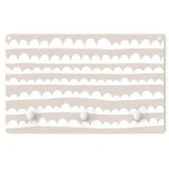 Bilderwelten Kindergarderobe Holz Gezeichnete Weiße Wolkenbänder Auf Creme