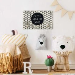 Bilderwelten Kindergarderobe Holz Spruch Let Kids Be Kids Mit Gitter Schwarz -Mytoys Home Store 25420409 05
