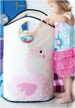 3 Sprouts Wäschekorb Schwan, 59 X 48 Cm 11 3 Sprouts Wäschekorb Schwan, 59 X 48 Cm -Mytoys Home Store 5098241 05